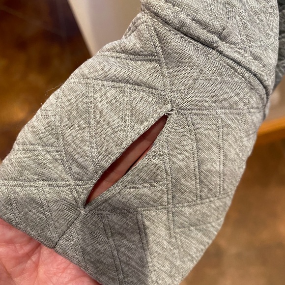 Reebok Cowl Neck Quilted Sweatshirt M - Picture 5 of 11